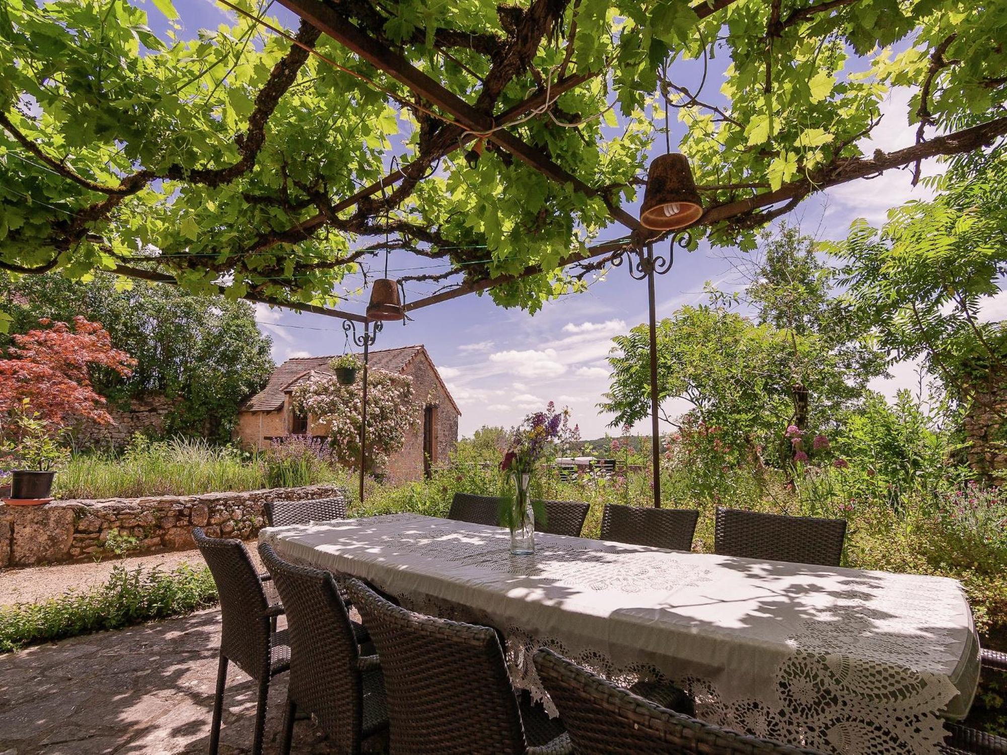 Cottage In Les Eyzies De Tayac Sireuil With Pool Meyrals Exterior photo